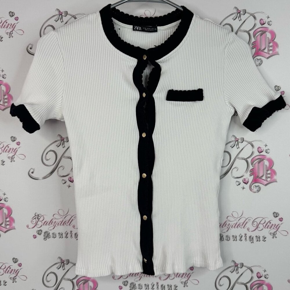 Zara top tshirt black trim Women's White and Black Button Down Shirt